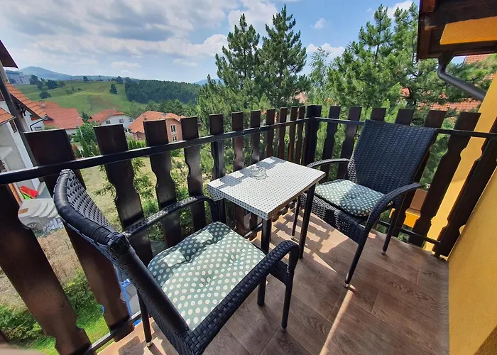 Milena - Dvoriste & Parking * Zlatibor