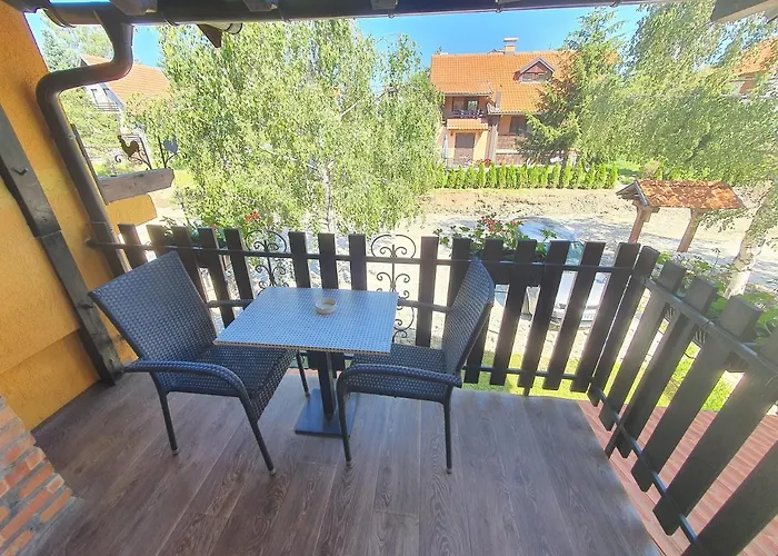 Apartman Milena - Dvoriste & Parking *