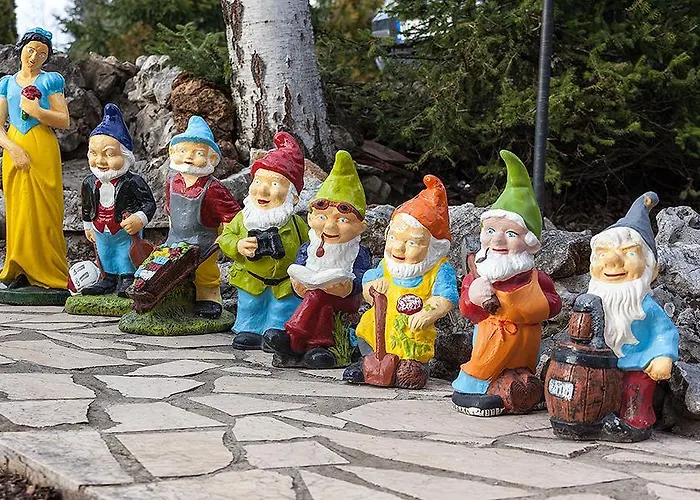 Milena - Dvoriste & Parking Zlatibor