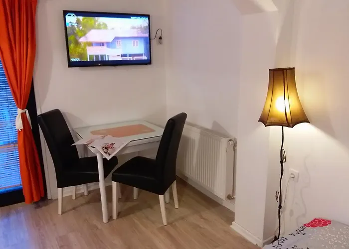 Milena - Dvoriste & Parking Apartman