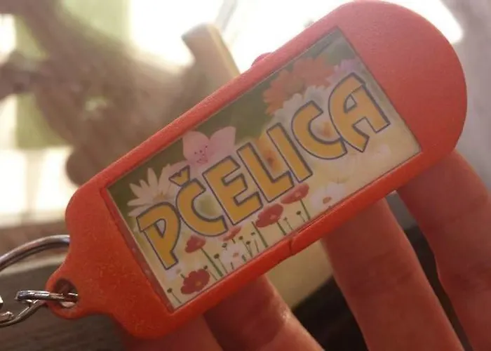 Milena - Dvoriste & Parking